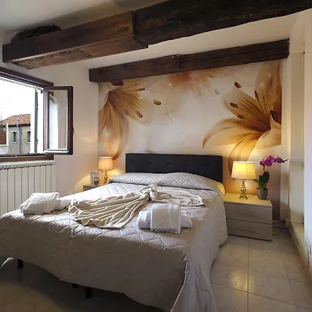 Palazzo Preziosa Apartment *